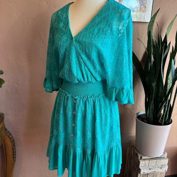 Turquoise Bohemian Bell Sleeve Mini Lace Dress NWT - Picture 7 of 8